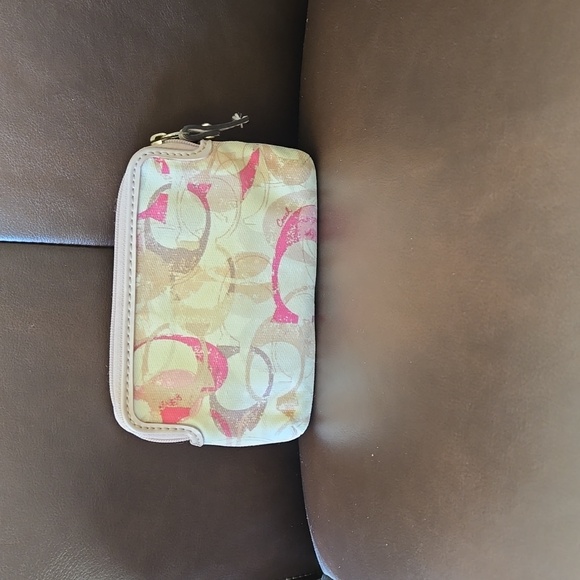 Coach Women's Wallet - Picture 2 of 7